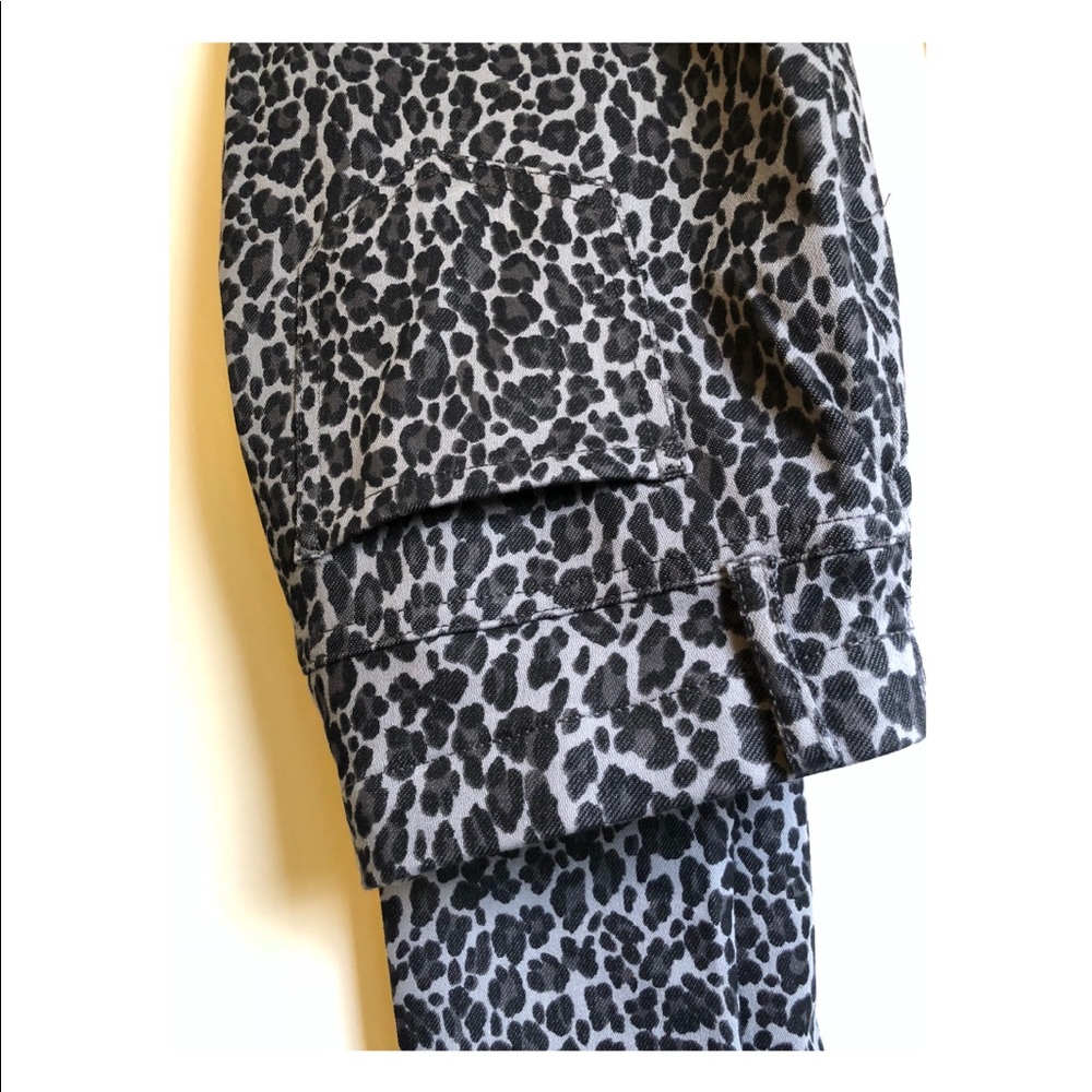 NoBo gray leopard jeggings juniors Large NWOT